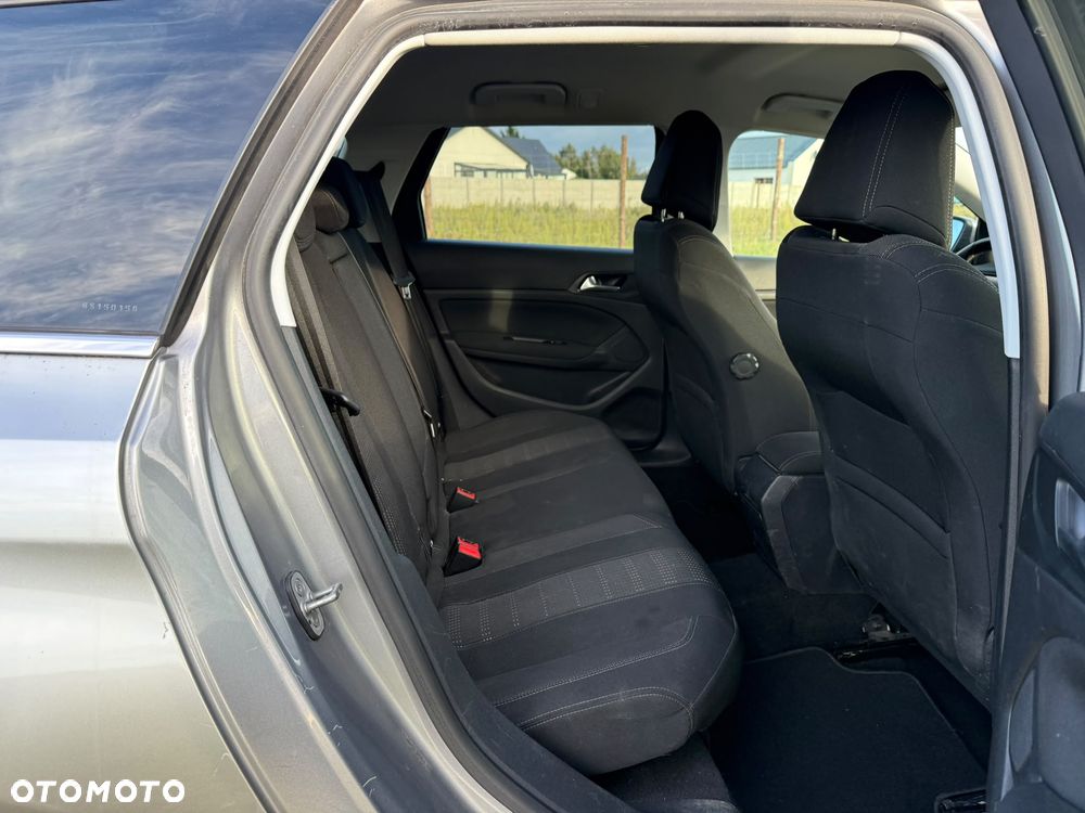Peugeot 308 HDi FAP 150 Allure - 21