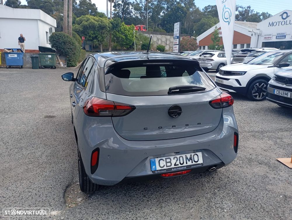 Opel Corsa 1.2 T GS - 4