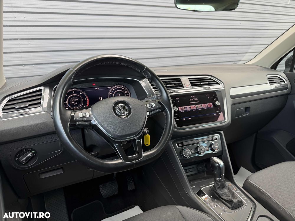 Volkswagen Tiguan 2.0 TDI SCR DSG R-Line - 11