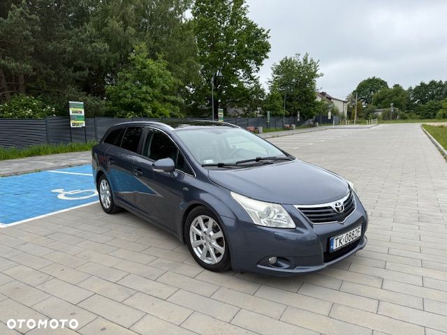Toyota Avensis 2.2 D-4D Prestige NAVI - 1