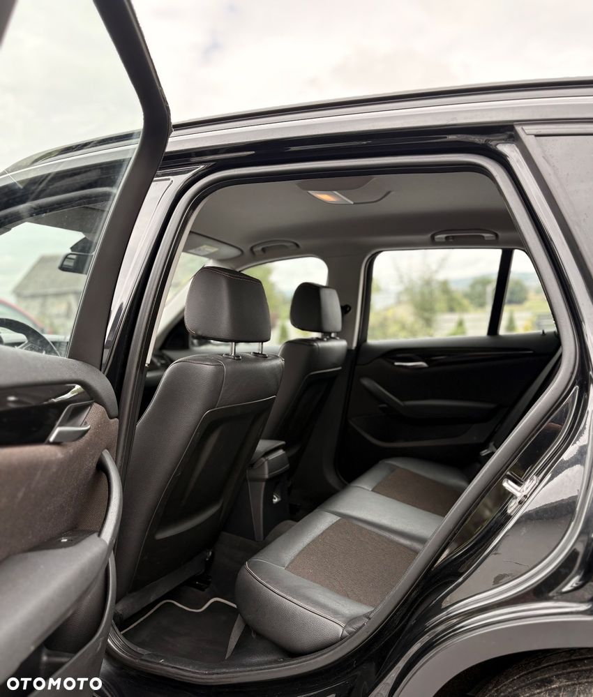 BMW X1 sDrive18d - 18