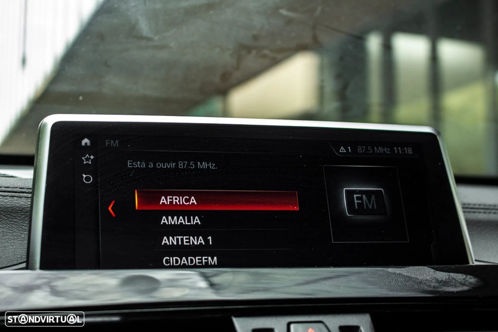 BMW X1 16 d sDrive xLine - 40
