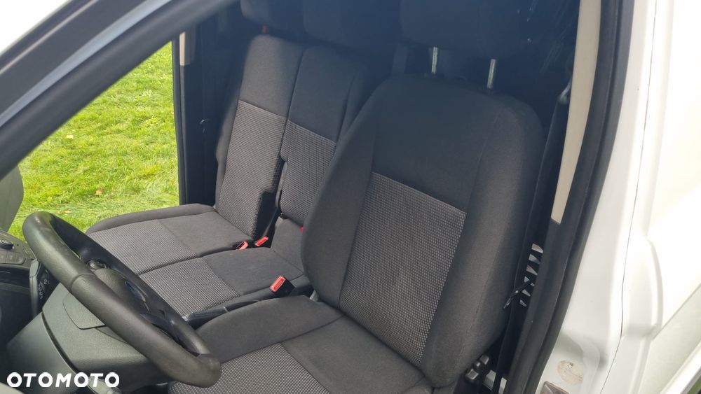 Ford Transit Connect - 11