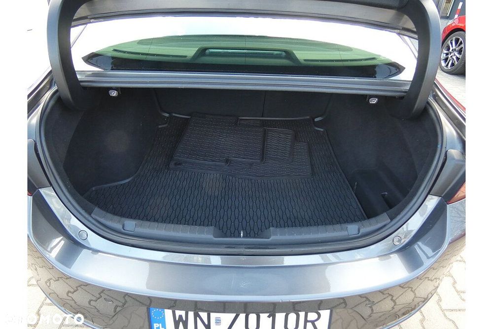 Mazda 3 2.0 mHEV Hikari - 13