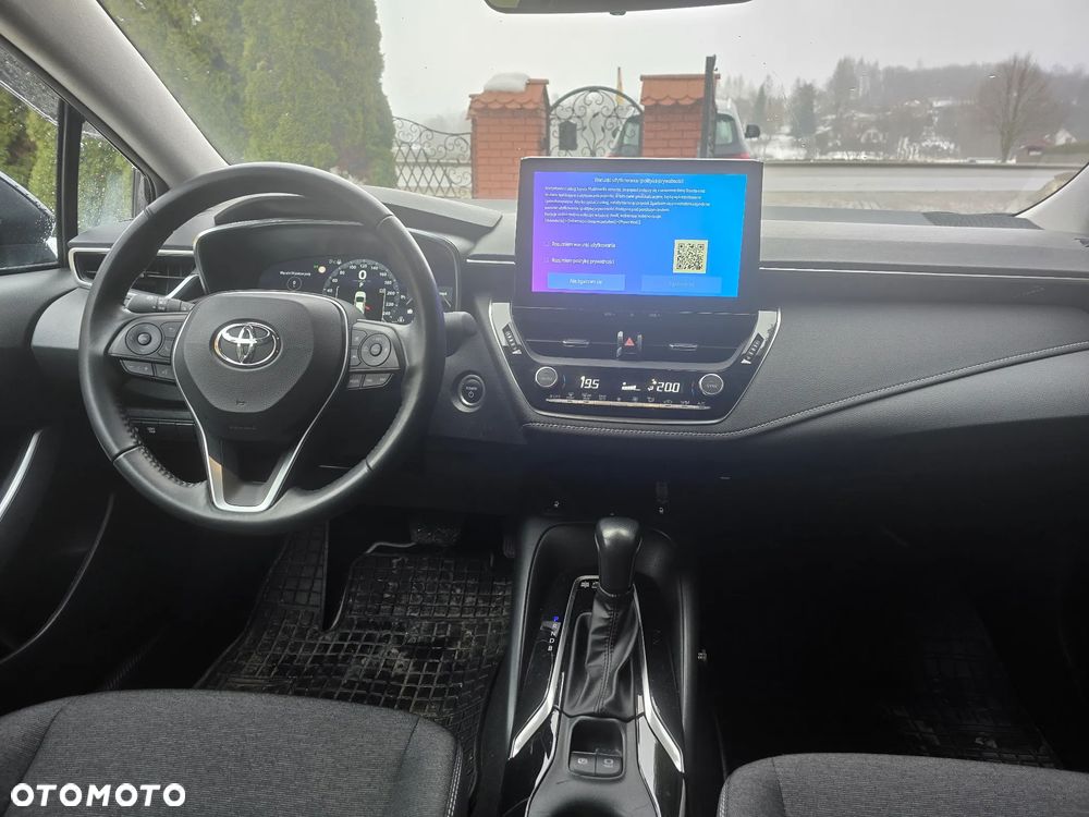 Toyota Corolla 1.8 Hybrid Executive - 16