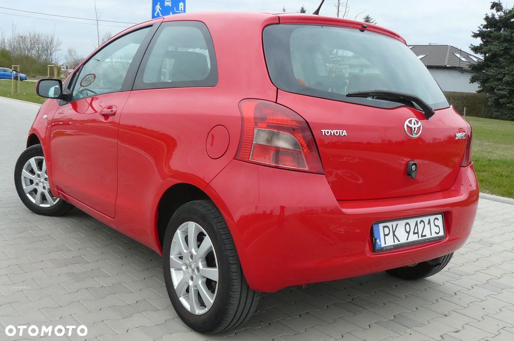 Toyota Yaris - 4