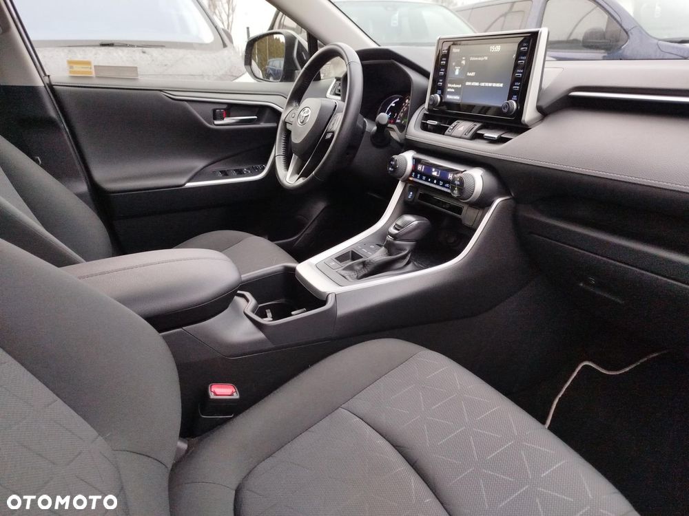 Toyota RAV4 - 9