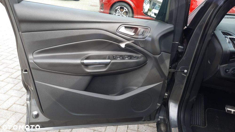 Ford Kuga - 11