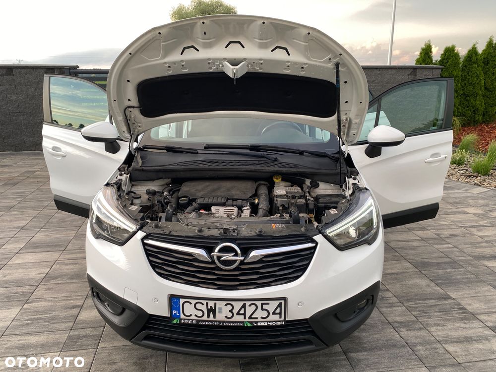 Opel Crossland X 1.2 T Design Line S&S - 36