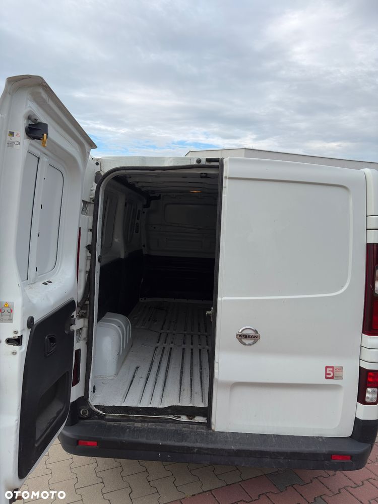 Nissan NV300 - 8