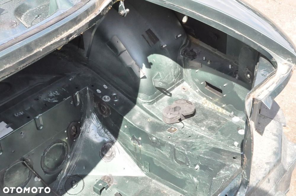 ASTON MARTIN DB7 ĆWIARTKA WANNA PAS CALY TYŁ DUPA - 4