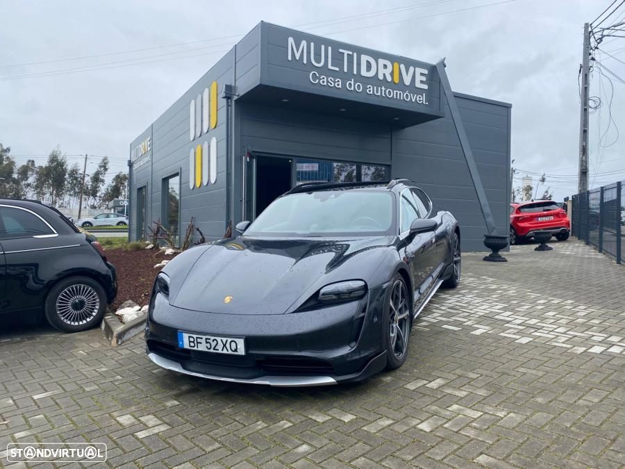 Porsche Taycan Cross Turismo 4S - 1