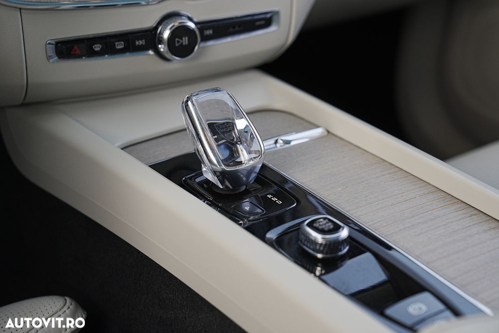 Volvo XC 60 Recharge T6 Twin Engine eAWD Inscription Expression - 29