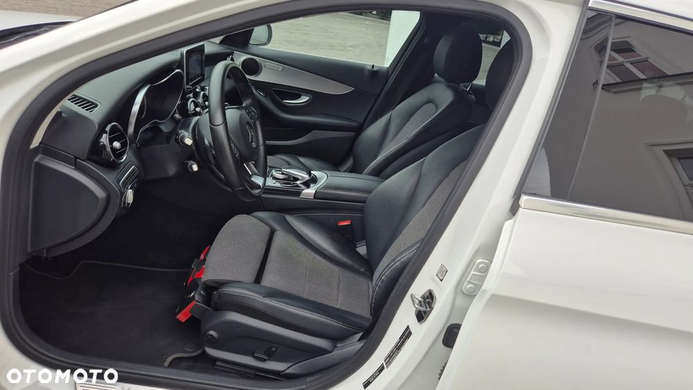 Mercedes-Benz Klasa C 220 d 9G-TRONIC Avantgarde - 13