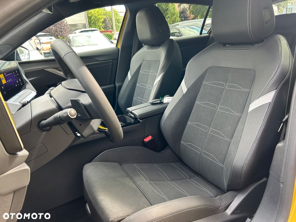 Opel Astra 1.2 T GS Line S&S - 17