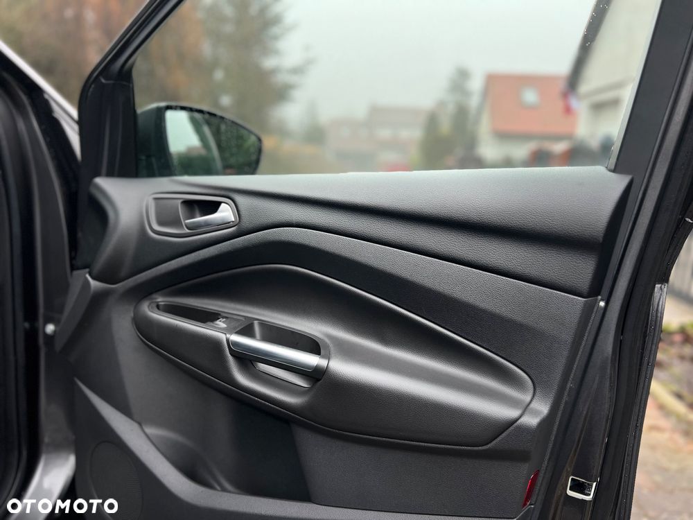 Ford Kuga 1.5 EcoBoost FWD ST-Line ASS GPF - 23