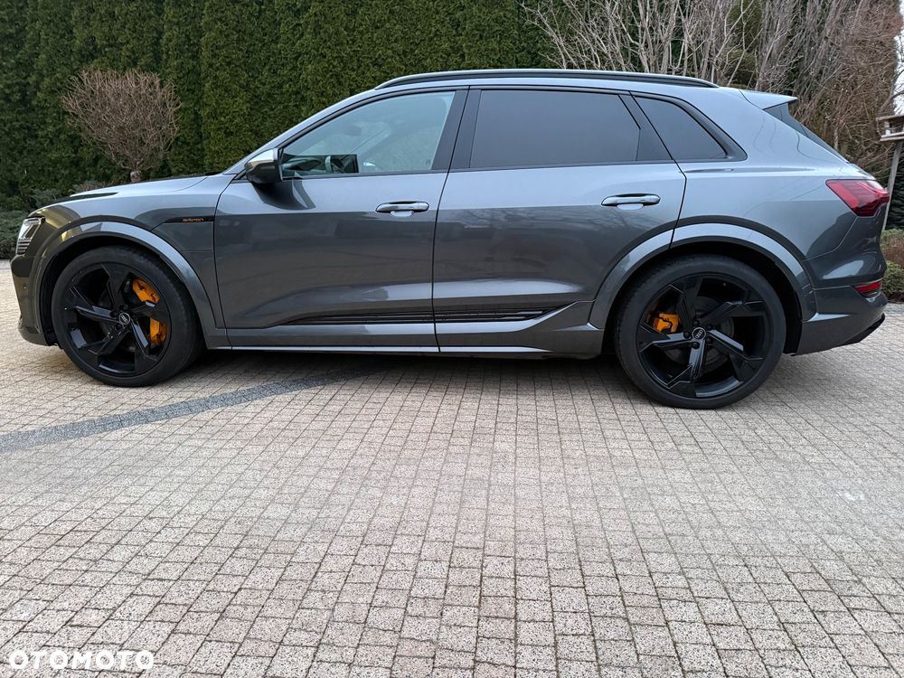 Audi e-tron - 29