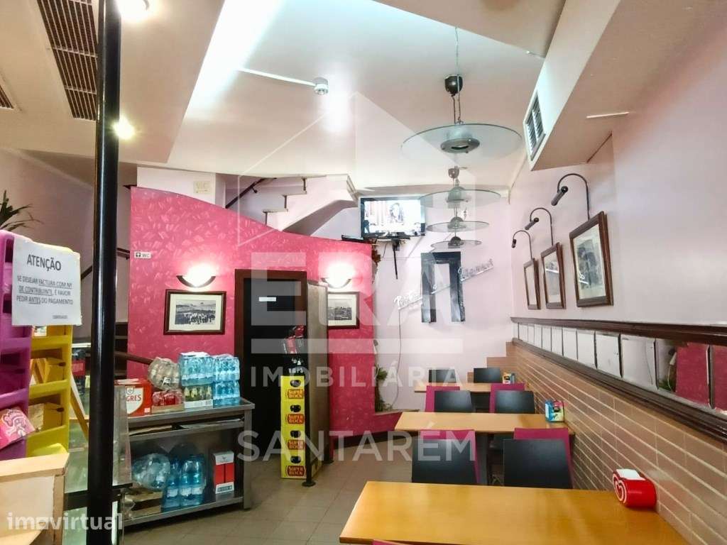 Prédio para Café/Restaurante no Centro Histórico - Grande imagem: 2/16