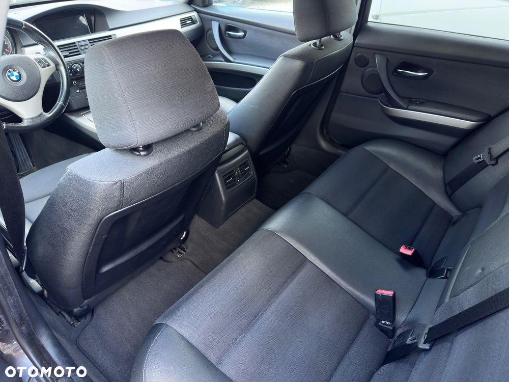 BMW Seria 3 - 12