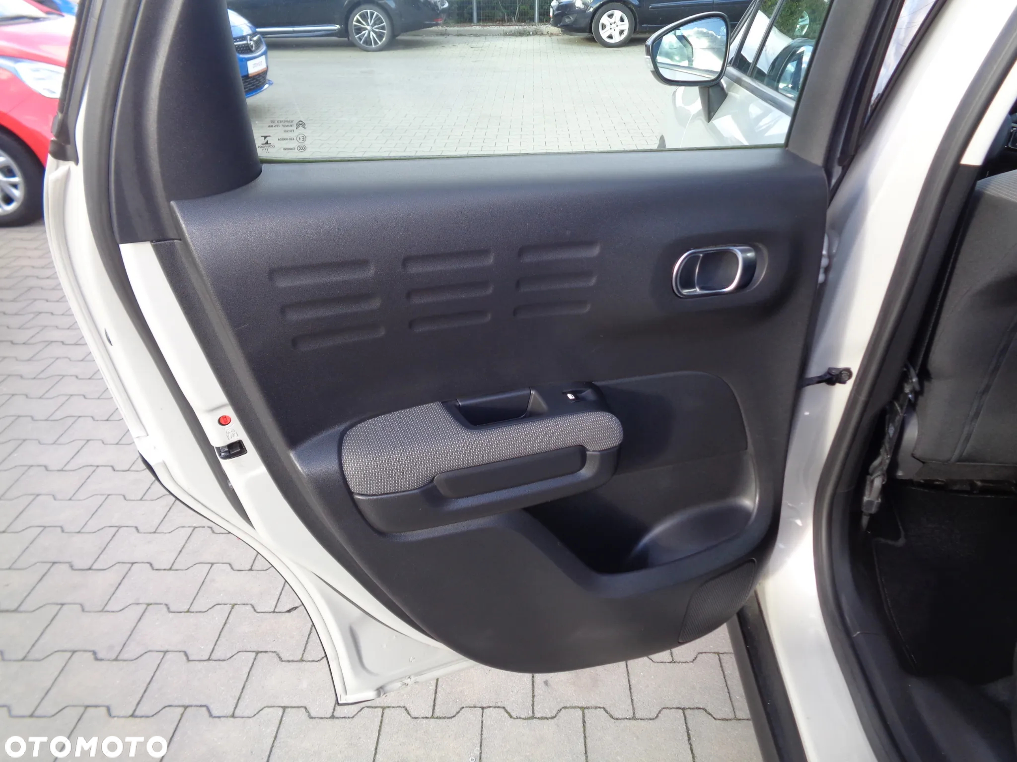 Citroën C3 Aircross 1.5 BlueHDi Shine S&S - 13