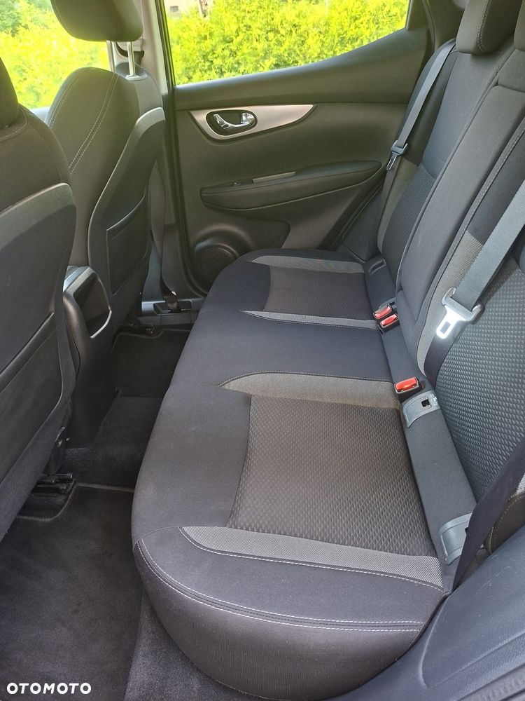 Nissan Qashqai 1.3 DIG-T N-Connecta DCT - 17