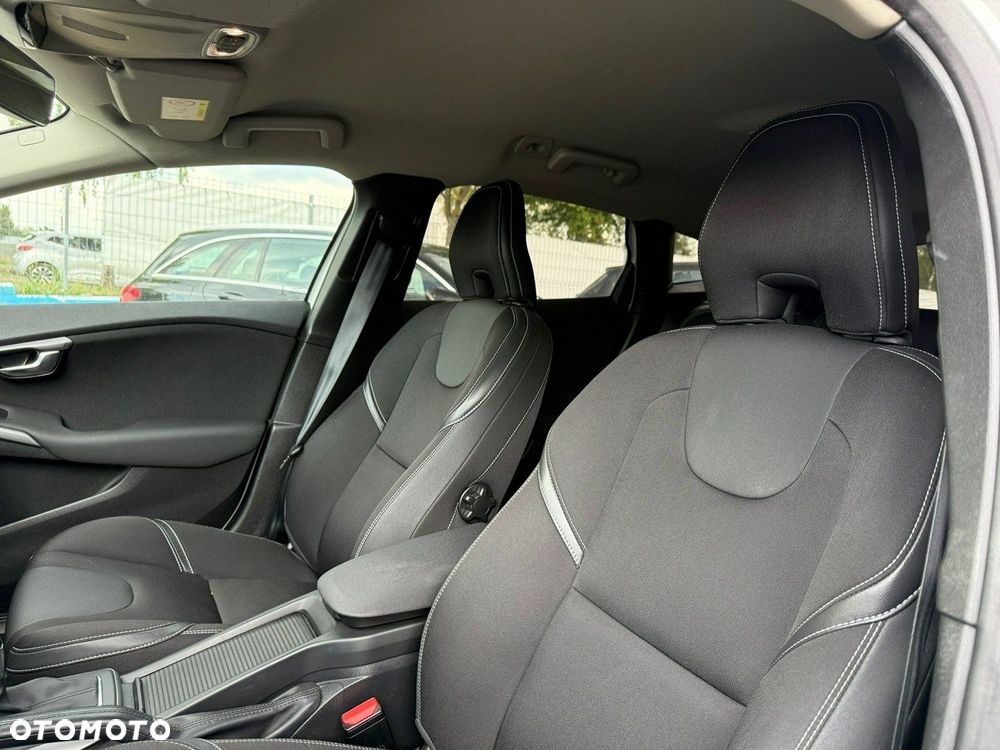 Volvo V40 - 8