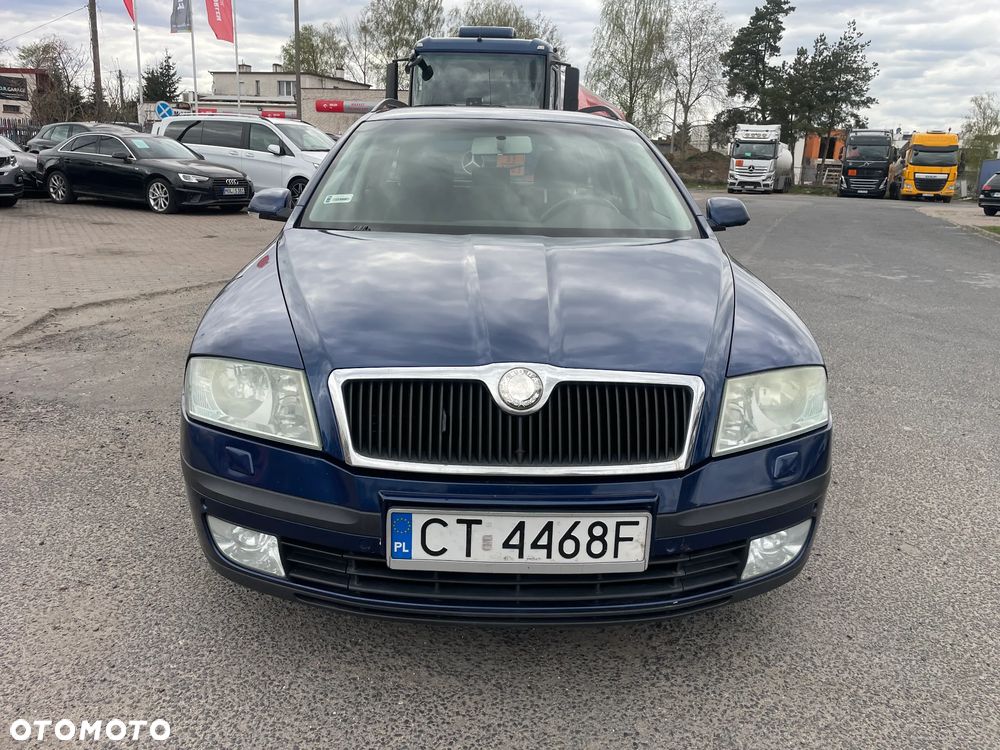 Skoda Octavia 1.6 FSI Classic - 3