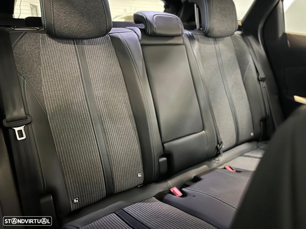 Peugeot 3008 1.6 Hybrid Allure Pack e-EAT8 - 14