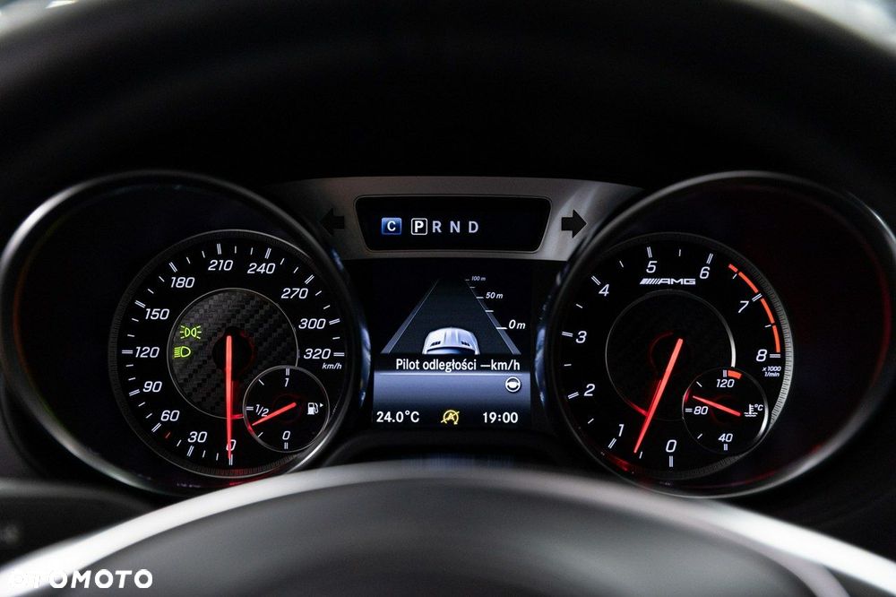 Mercedes-Benz SL 63 AMG - 40