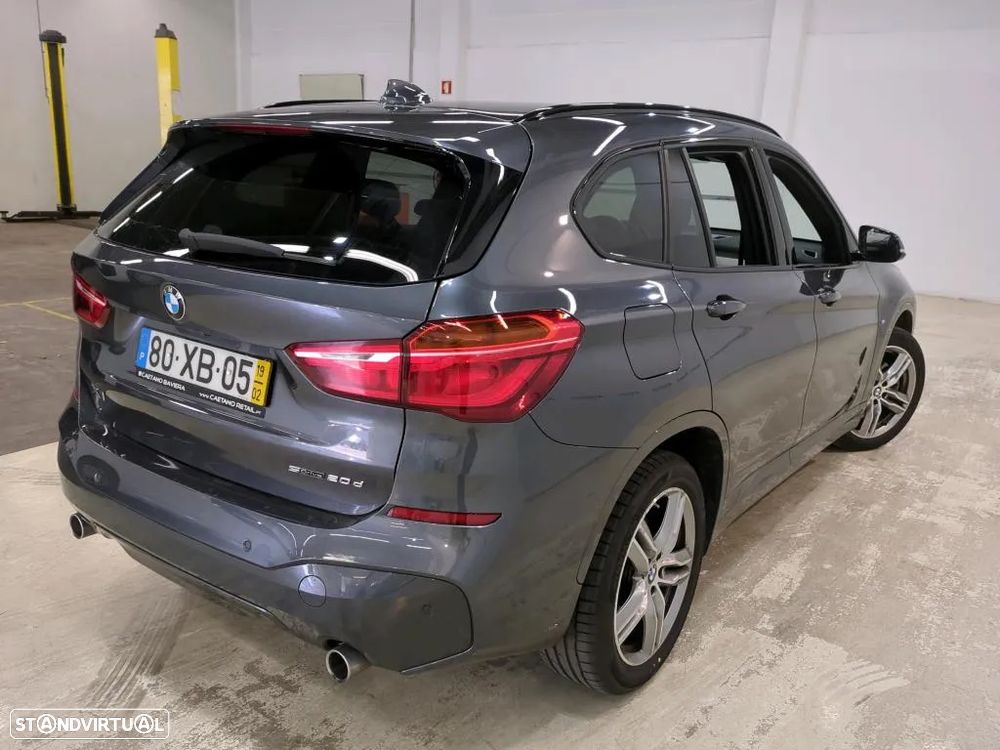BMW X1 20 d sDrive Auto xLine - 3