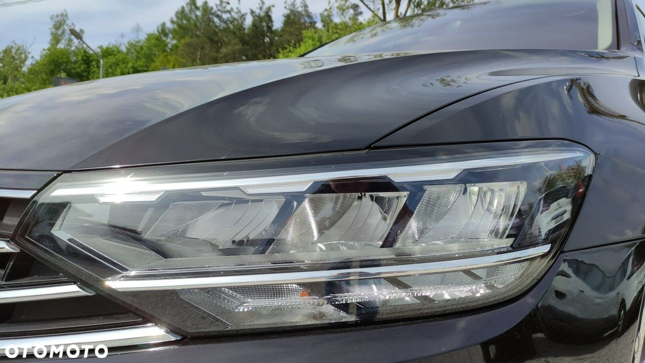 Volkswagen Passat - 3