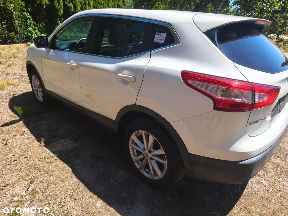 Nissan Qashqai 1.5 dCi N-Connecta - 10