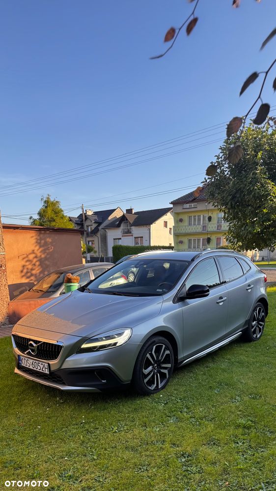 Volvo V40 2017 photo 2