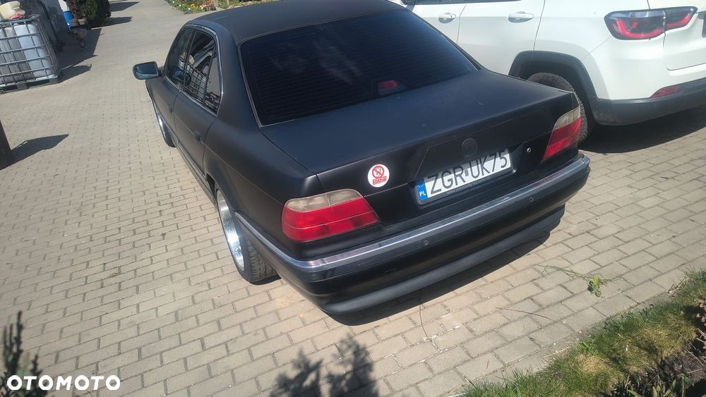 BMW Seria 7 - 3