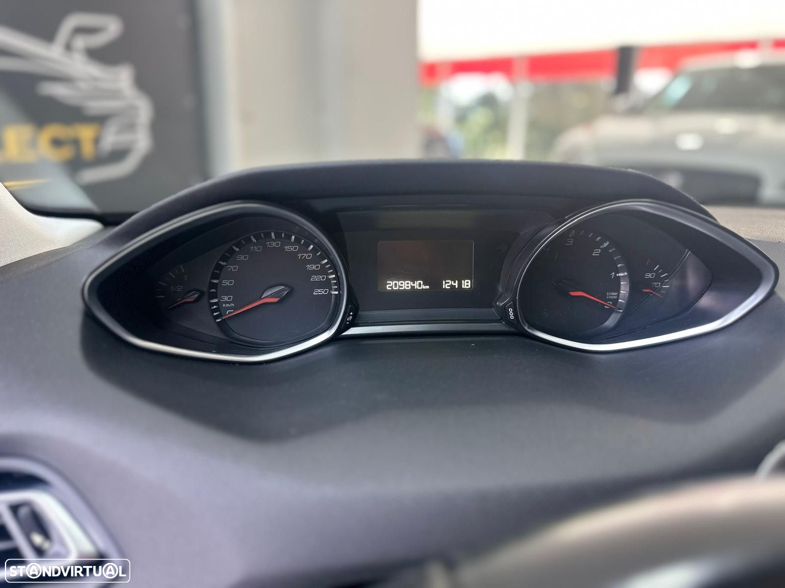 Peugeot 308 1.6 BlueHDi Style - 26