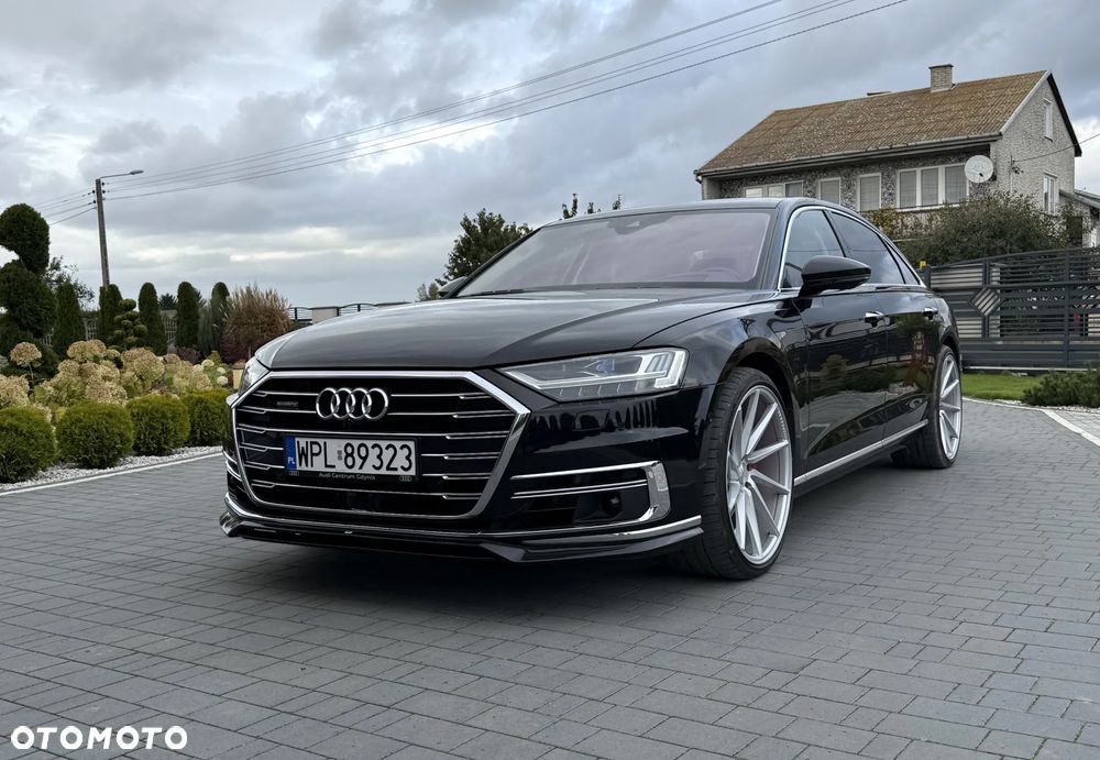 Audi A8 - 4
