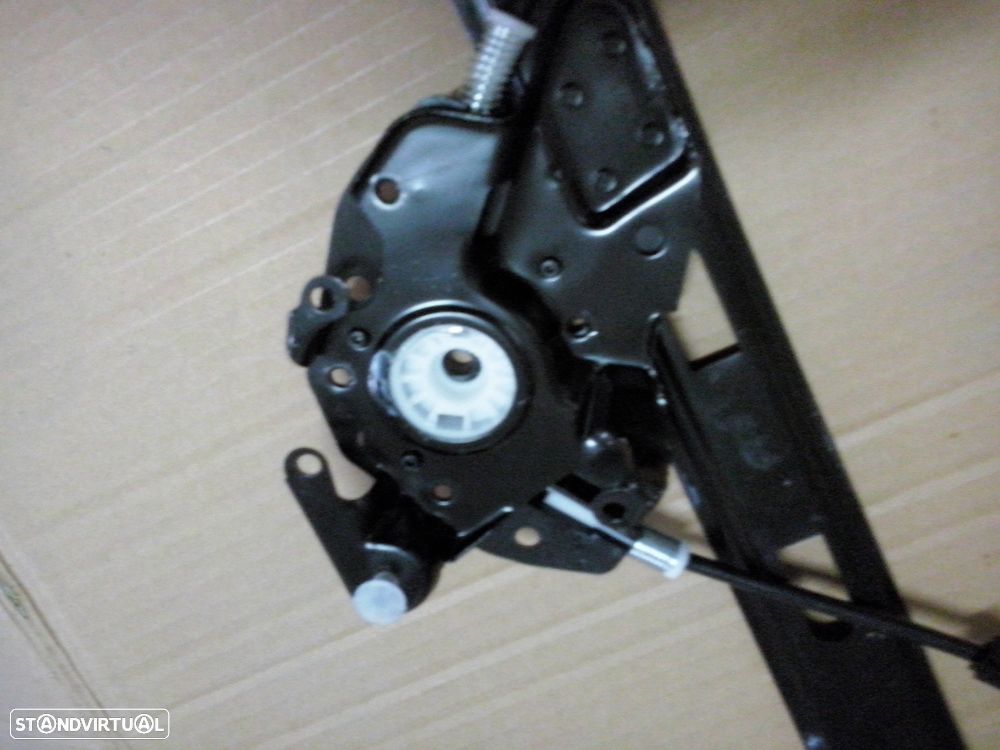 Elevador / Elevadores dos vidros das portas frente Bmw série 3 320D E46 NOVOS - 2