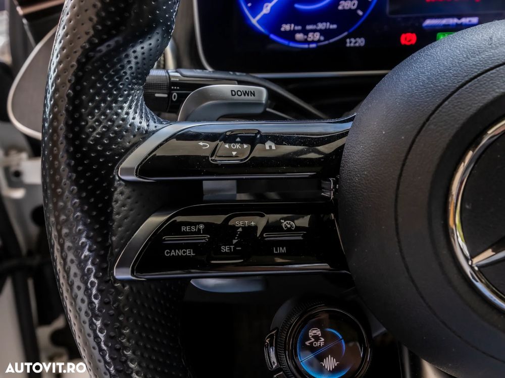 Mercedes-Benz EQE AMG 43 4MATIC - 23