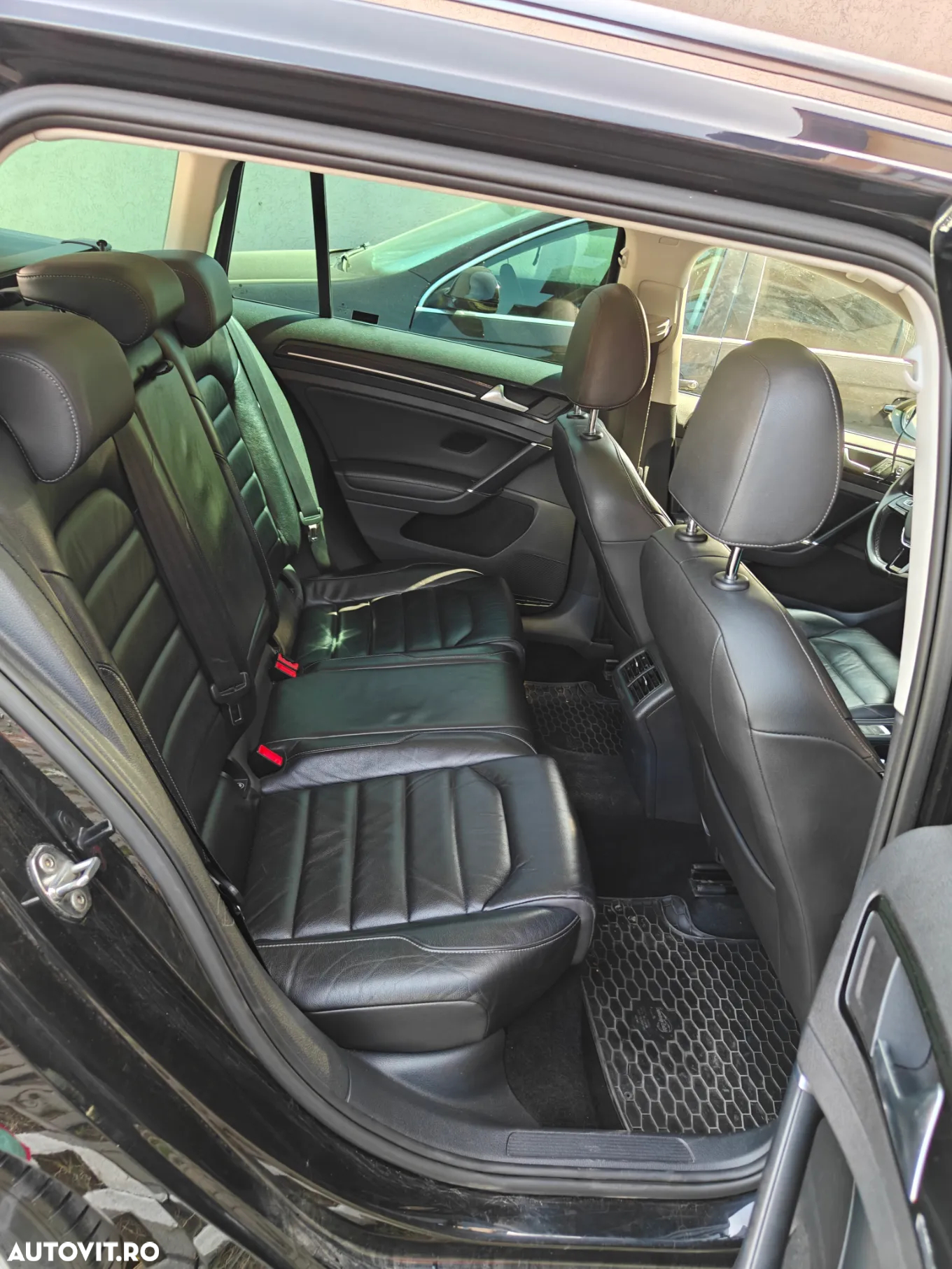 Volkswagen Golf 2.0 TDI (BlueMotion Technology) DSG Highline - 5