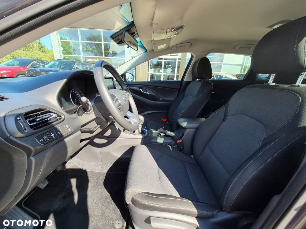 Hyundai i30 1.5 T-GDI 48V Smart - 13
