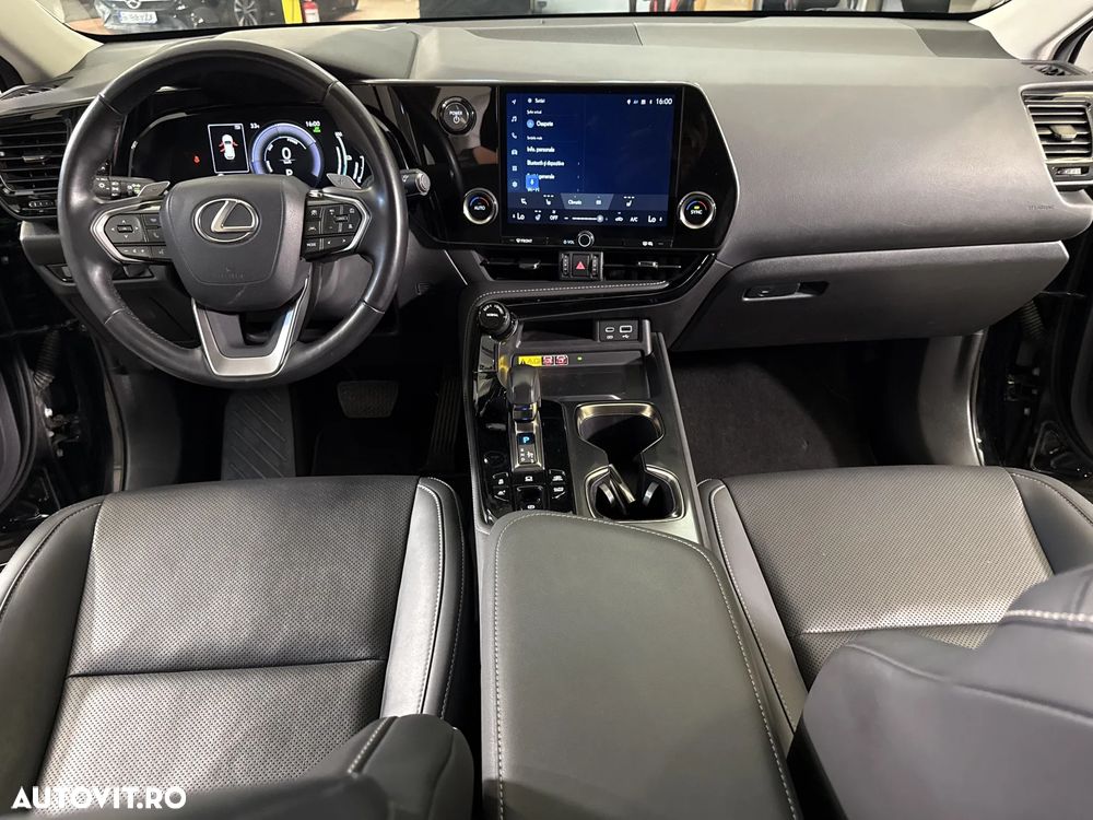 Lexus Seria NX - 10