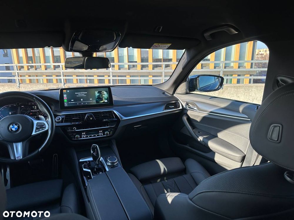 BMW Seria 5 530d M Sport Edition - 9