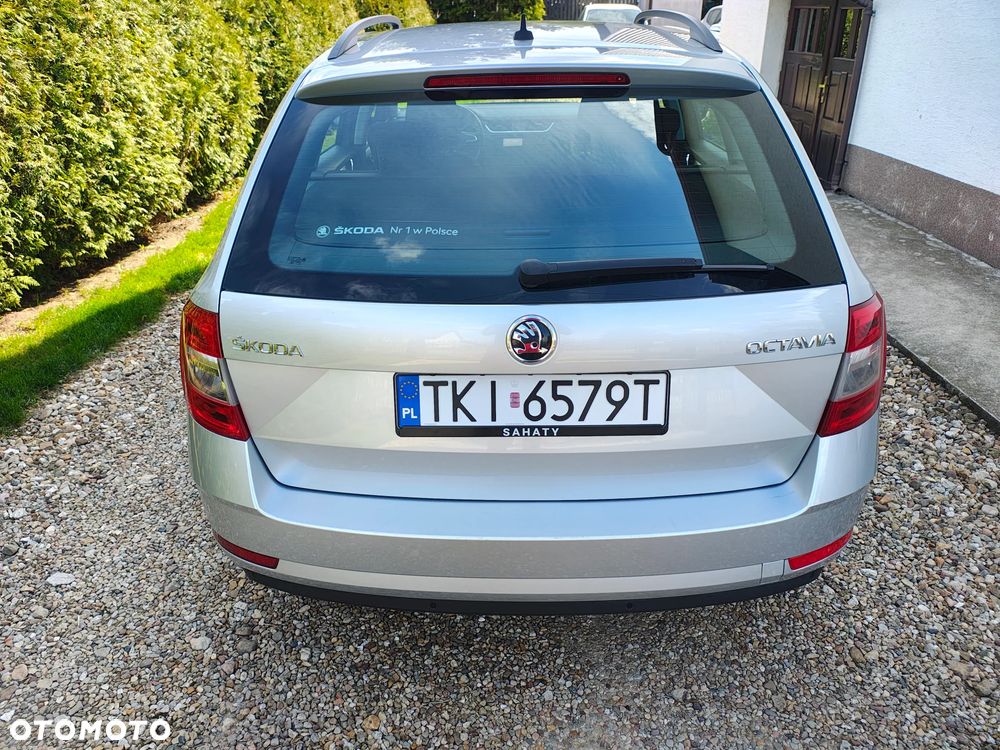 Skoda Octavia 2.0 TDI Ambition DSG - 6