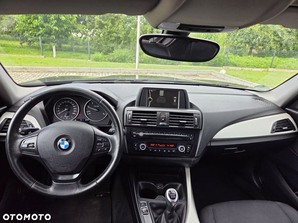 BMW Seria 1 116d DPF Edition Sport - 12