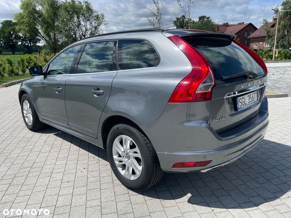 Volvo XC 60 D4 AWD Momentum - 7