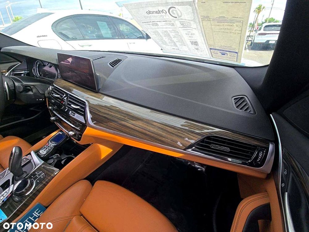 BMW Seria 5 530e iPerformance - 14