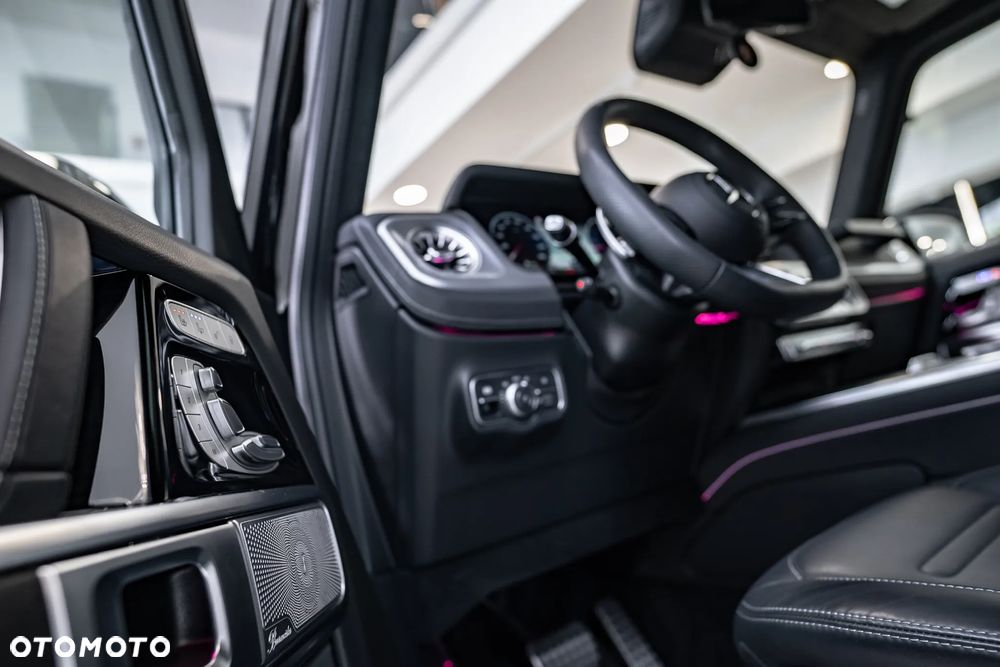Mercedes-Benz Klasa G 450 d 9G-TRONIC - 23