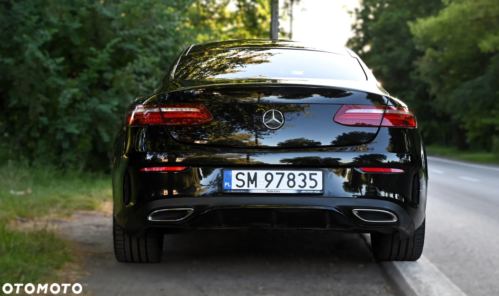 Mercedes-Benz Klasa E 220 d Coupe 4-Matic 9G-TRONIC - 17