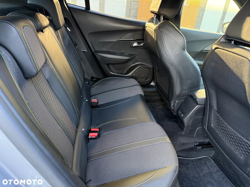 Peugeot 2008 GT+ - 22