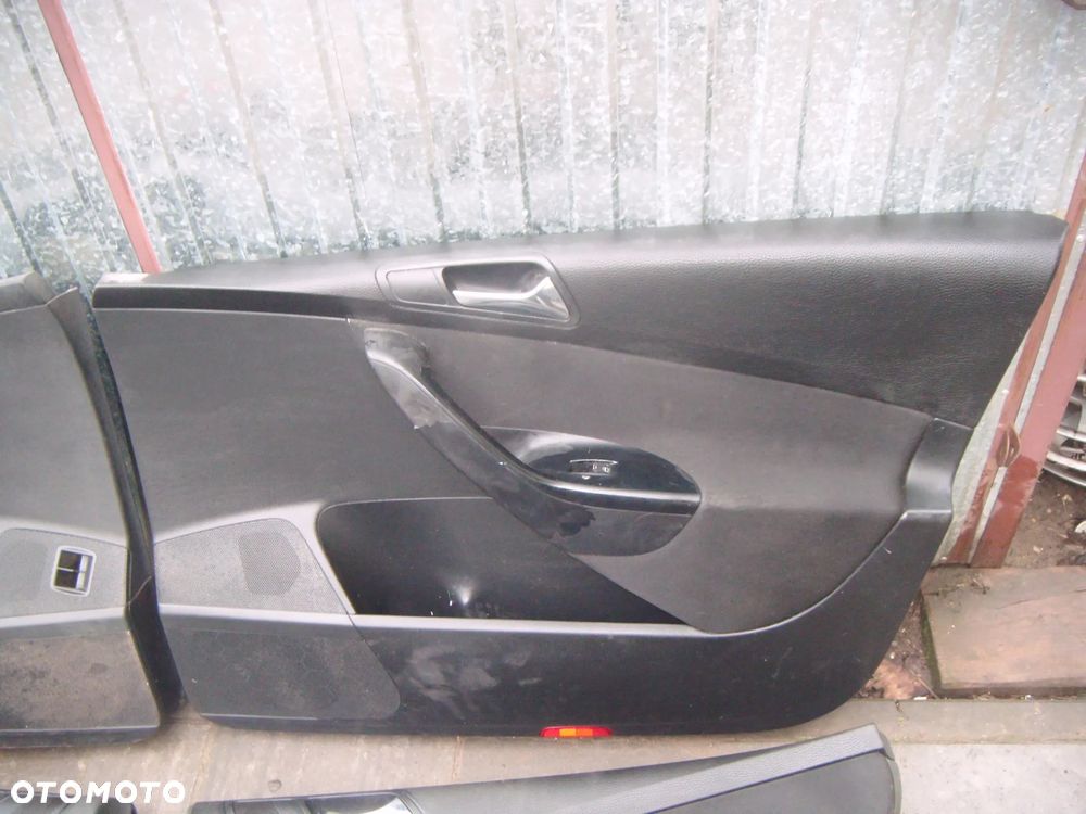 vw passat b6 kombi boczki- tapicerki drzwi komplet 4szt - 4